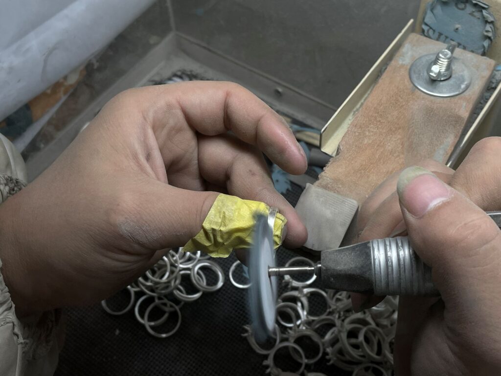 Jewelry chasing and trimming work, chasing process for S925 silver jewelry
